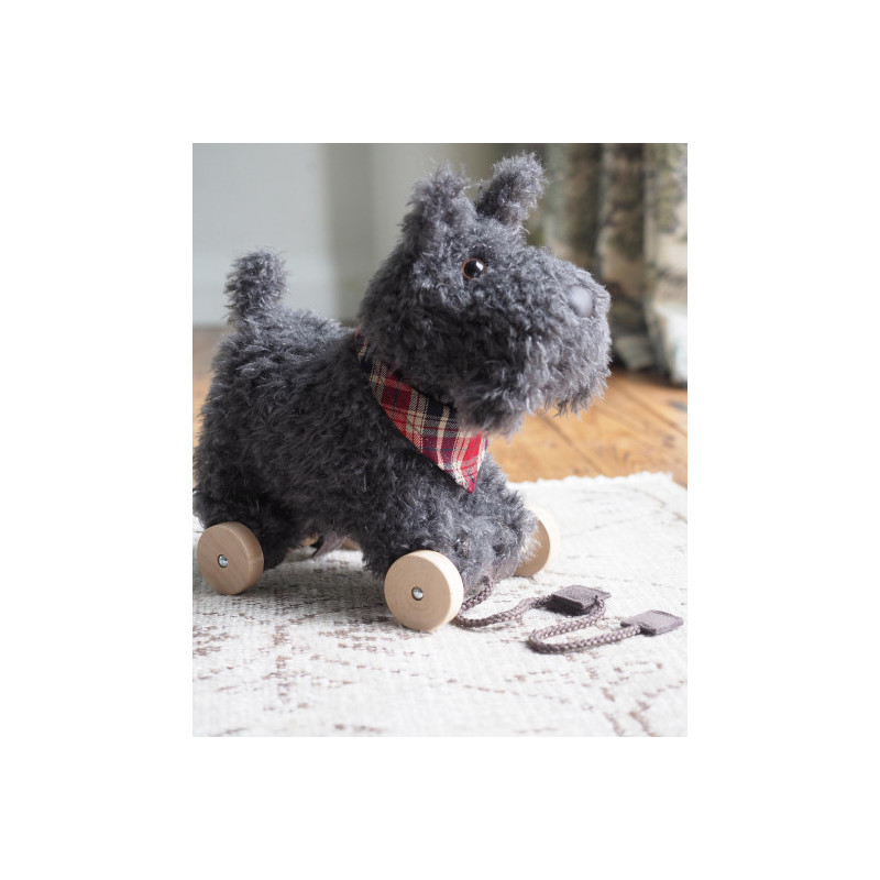 Little Bird Told Me - Scottie Hund, dragdjur