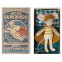 Maileg - Superhero lillebror mus i tändsticksask