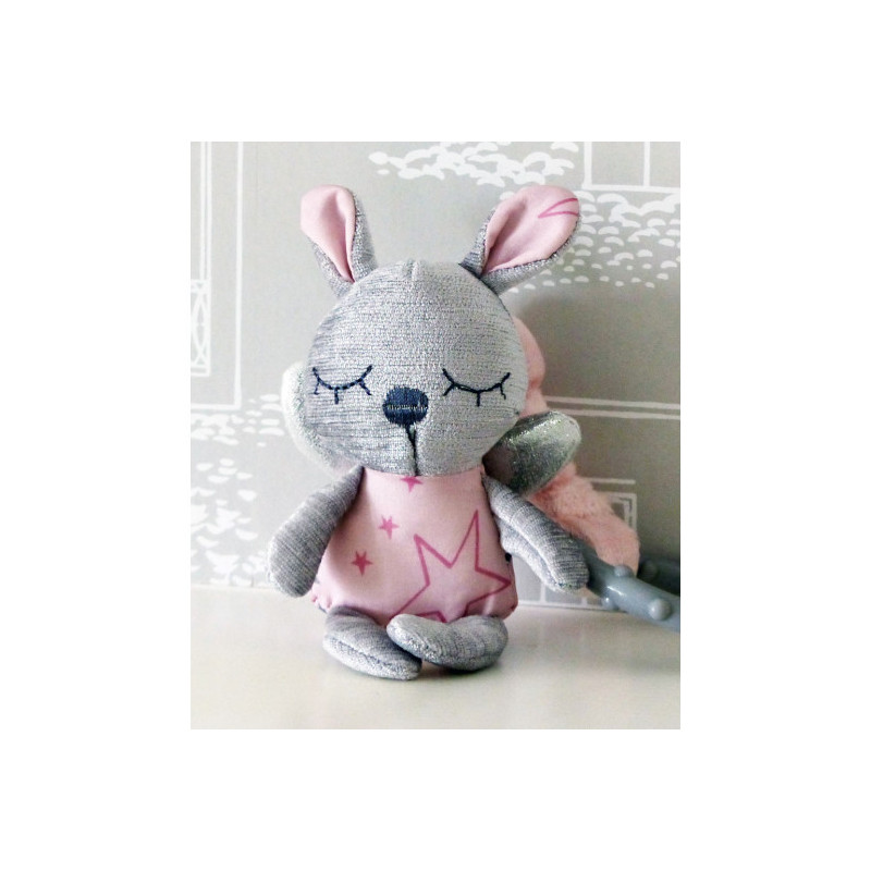 Little Bird Told Me - Skallra set, Celeste och Fae