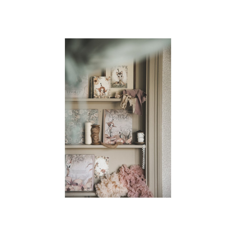 Mrs Mighetto - Bok, Gertrud den lilla kostymören