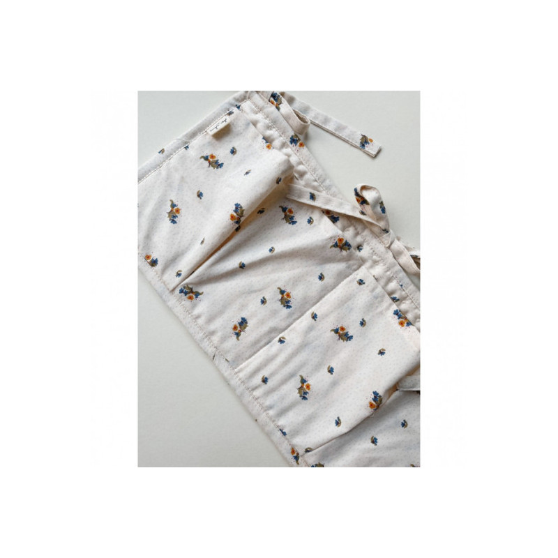 Konges slöjd -  Sängficka, Flower bouquet