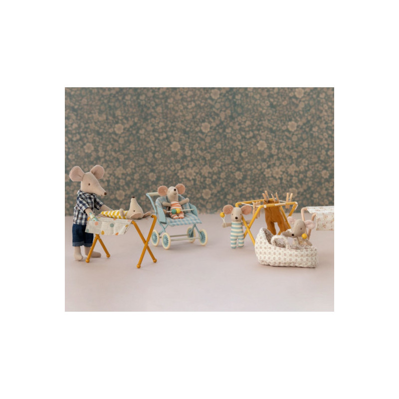 Maileg - Nursery table, Baby mouse - Ocher