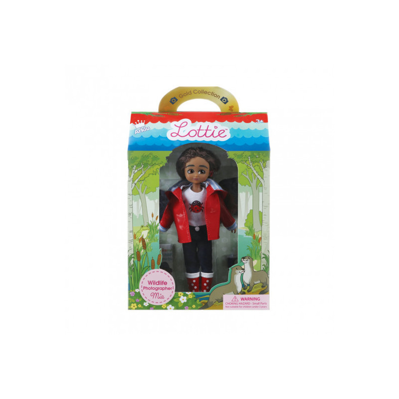 Lottie - Wildlife Photographer Mia