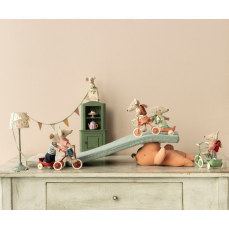 Maileg - Abri à tricycle, Mouse - Röd