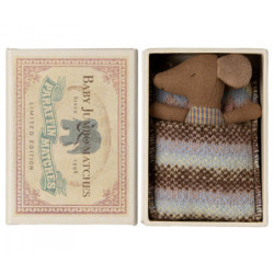 Maileg - Sleepy/wakey babymus i tändsticksask, Rose rutig