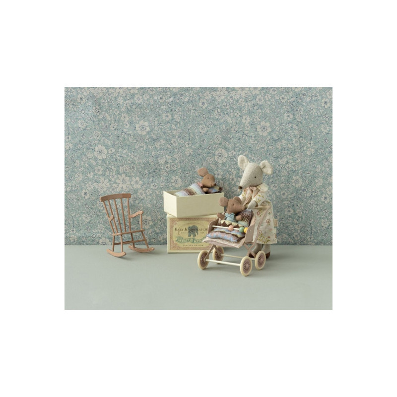 Maileg - Sleepy/wakey babymus i tändsticksask, Rose rutig