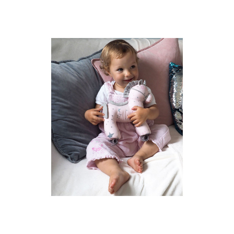 Little Bird Told Me - Celeste Enhörning dragdjur