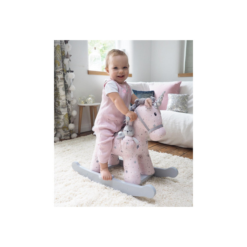 Little Bird Told Me - Celeste & Fae, gungande enhörning