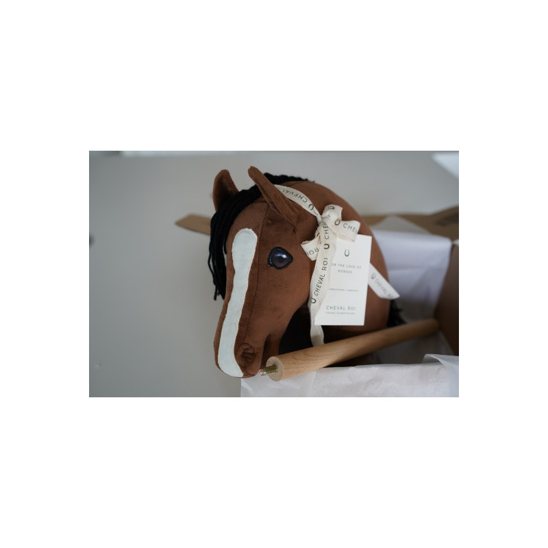 Cheval Roi - Käpphäst, Charlie